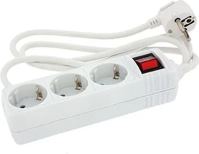 Obrázek produktu pro Arcas 92700003 - 3zásuvková napájecí lišta s vypínačem a dětskou pojistkou, délka kabelu cca 1,5 m, barva bílá, připojená zátěž 3500 W, napětí 230 V, síťová zástrčka typu F: 2pólová