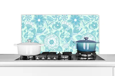 Obrázok produktu pre MuchoWow® Splashback Kuchyňa - Kuchynský backsplash - Ochrana steny pre sporák a drez Kvety - Modrá - Biela - Vzor 80x40cm Alu-Dibond (alternatíva k