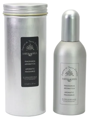 Aromatic Fragrance Mirra & Mirra im schlichten silbernen Flakon, daneben die hochwertige Aluminiumdose mit Schraubdeckel.