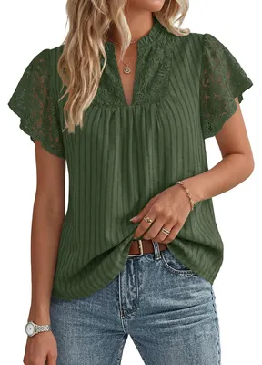Image de Chemisier en coton pour femmes, avec dentelle - Coupe élégante, col en V - Couleur vert armée