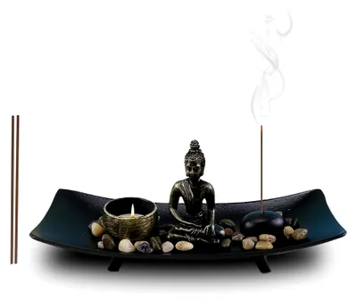 Produktbild von Zen Garten mit Buddha Figur: Dekorativer Halter für japanische Räucherstäbchen, Buddha Statue mit Natursteinen und Teelichthalter, sitzende Buddha Statue für Geschenke, Meditation und Entspannung