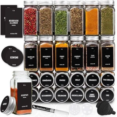 Produktbild von Famanu Set von 24 Gewürzgläsern mit Schraubdeckel und Etiketten - Gewürzkit inklusive Trichter und Reinigungsbürste - 120ml - 105x43cm
