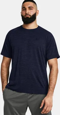 Produktbild von Under Armour Tech Textured Kurzarm-t-shirt Schwarz S / Regular Mann Schwarz S