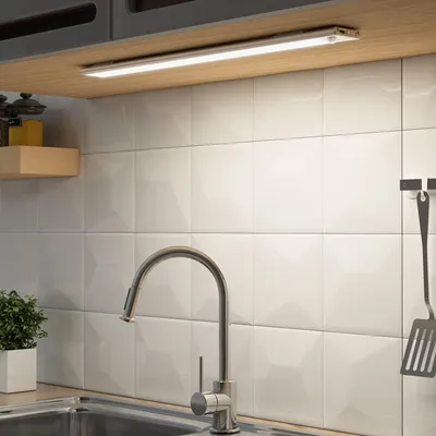 LED-Unterbaulampe 40 cm, dimmbar, 3000 mAh, Bewegungsmelder, 3 Farben