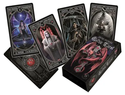 Imagen del producto de Tarjetas del tarot gótico de Anne Stokes