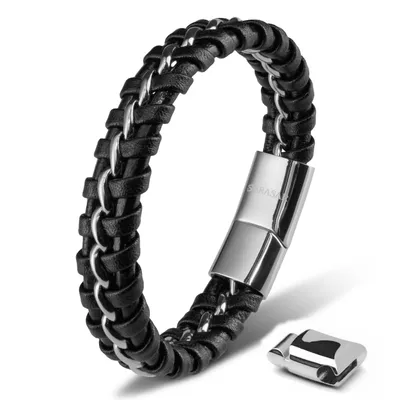 Leren armband met zilveren asruimte van 3 bij 1 centimeter, geheel op maat gemaakt Leren armband met zilveren asruimte van 3 bij 1 centimeter, geheel op maat gemaakt