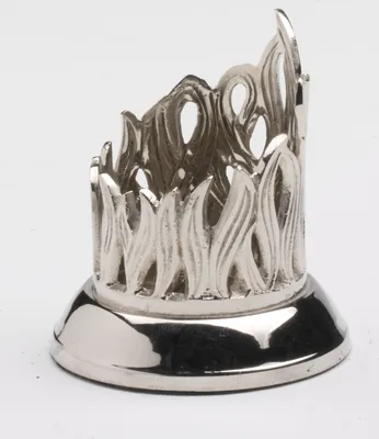 Produktbild von Kerzenleuchter Flammen Design für Ø 4 cm Kerzen, Messing vernickelt Silber