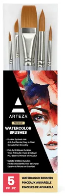 Productafbeelding van Arteza Aquarelpenseelset B, bestaande uit 5 penselen: rond #2, rond #8, rond #16, plat #24, en een puntvormig penseel