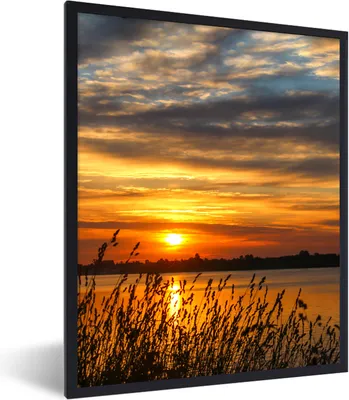 Produktbild von MuchoWow® Gerahmtes Poster Sonnenuntergang - Meer - Horizont - Himmel - Pflanzen 60x80 cm - Poster mit Schwarzem Bilderrahmen Wandposter Rahmen Foto Bilder - Premium - Wanddeko Wohnzimmer