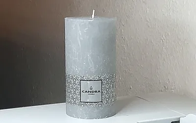 Produktbild von Candra Candle Rustikale Kerze Grau 13 x 6,8 cm, ca. 43 Std.