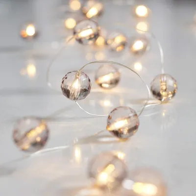 Productafbeelding van Micro LED lichtsnoer met parels - 20-delig - Timer - Batterijen voor binnen