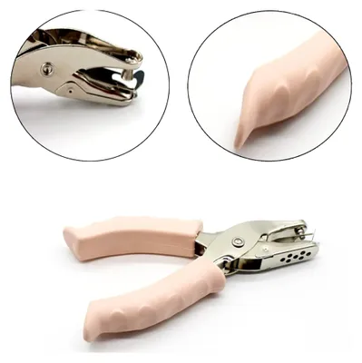 Produktbild von 2 Stück Handstanzer mit Softgriff, für DIY-Projekte und Bastelarbeiten (3mm, 6mm)