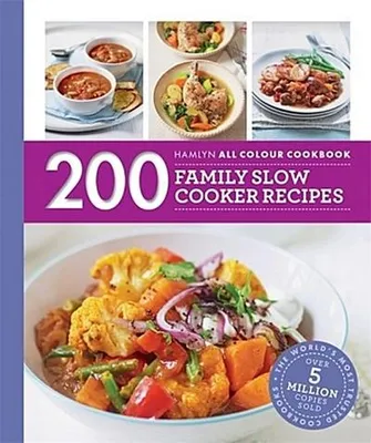 Immagine prodotto di 200 Family Slow Cooker Recipes – Lingua: Inglese