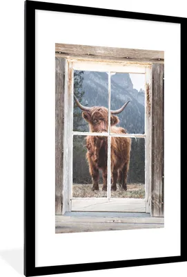 Produktbild von MuchoWow® Gerahmtes Poster Schottischer Highlander - Aussicht - Berg - Bäume 60x90 cm - Poster mit Schwarzem Bilderrahmen Wandposter Rahmen Foto Bilder - Dekoration - Wandposter Wohnzimmer - Hochwertig