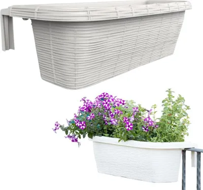 Produktbild von Geländerkasten 60 Rattan Geflecht Optik Balkonkasten für Geländer Blumenkasten inkl. Halterung weiß