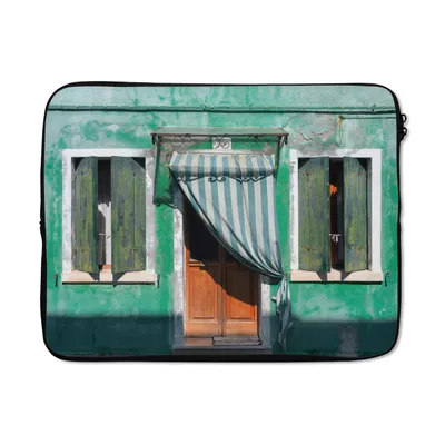 Produktbild von MuchoWow® Laptop Hülle 17 Zoll Laptoptasche Architektur - Grün - Tür - Haus - Fensterläden - Zipper - Schutzabdeckung