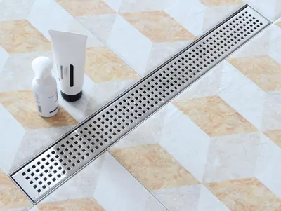 Produktbild von sanicomfort Duschrinne Elbe 700 mm, Bodenablauf Komplettset inkl. Designrost, chrom, Befliesbar Duschrinne extra flach aus Edelstahl