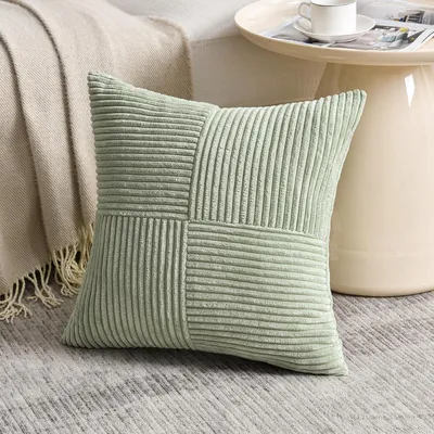 Productafbeelding van Kussensloop, saliegroen, 45x45 cm, kordsuède, bohostijl, 1 stuk