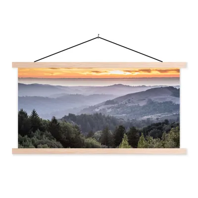 Produktbild von MuchoWow® Textilposter Berge - Sonne - Wald - Landschaft 120x60 cm mit holzfarbenen Rahmen - Klemmleiste