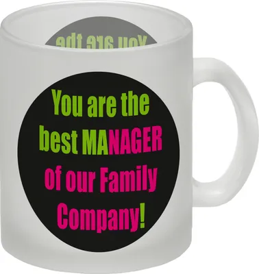 Produktbild von Manager of our Family Glas Tasse mit Spruch für Mama zum Muttertag in grün