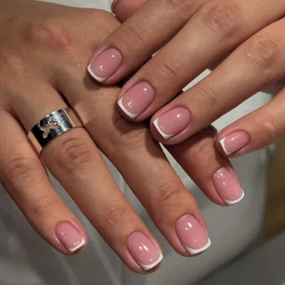 Produktbild von Künstliche Nägel zum Aufkleben, Nude Rosa French, Kurz, Glänzend, Soft Gel, 24 Stück