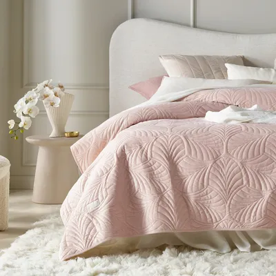 Produktbild von Room99 Feel Tagesdecke Bettüberwurf 220x240 Allzweckdecke Sofaüberwurf Blassrosa Rosa