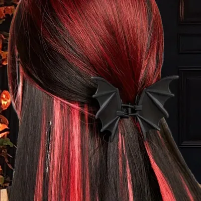 Productafbeelding van Halloween-haarclip in punkstijl met vleermuisklauw