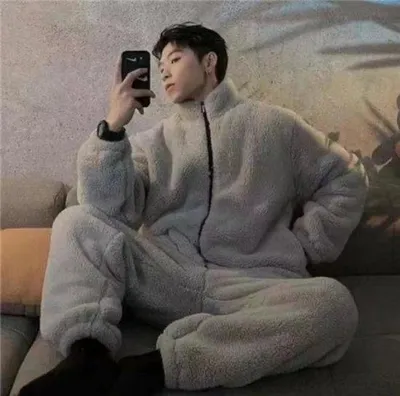 Productafbeelding van Famanu Pyjama set van koraalvacht - 2-delig, ronde hals, effen kleur, wintermode, maat XXL