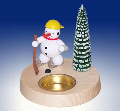 Produktbild von Tischdekoration Kerzenhalter Schneemann als Eishockeyspieler mit Teelicht BxHxT 10x10,5x10cm NEU