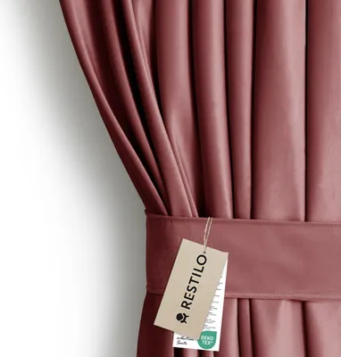 Zdjęcie produktu dla Zasłona VELVET 140x245 różowa welwetowa na przelotkach AmeliaHome