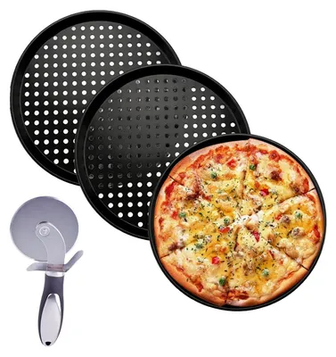 Image de 3 plaques de cuisson perforées pour pizza, 29 cm - avec un coupe-pizza
