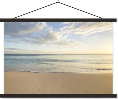 Produktbild von MuchoWow® Textilposter Strand - Wasser - Wolken 60x40 cm mit schwarzem Rahmen - Hölzernes