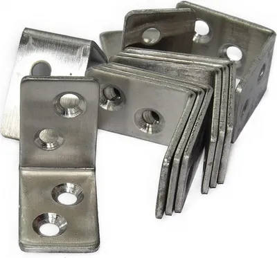 Produktbild von Edelstahl Winkel 30x30x20mm (VE 10 Stück) Lochwinkel Montagewinkel