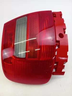 Produktbild von Original AUDI A4 8D Heckleuchte Rücklicht links 8D0945111D