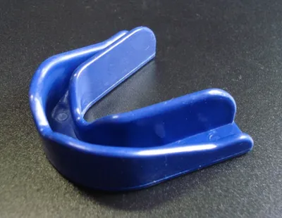Produktbild von Orkan Zahnschutz Germany blau ohne Box