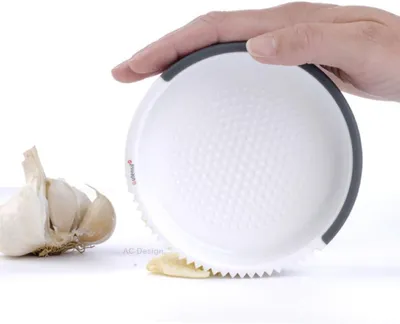 Obrázok produktu pre Uutensil Squish – príprava cesnaku a zázvoru