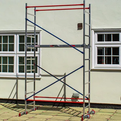 Produktbild von Home Master Heimwerken Gerüstturm | 4m Arbeitshöhe | Fahrbares Arbeitsgerüst | Chnelle Montage | Aluminium