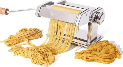 Image de Tomivo® : Machine à pâtes manuelle en acier inoxydable avec manche en bois – 9 accessoires pour spaghetti, tagliatelles, fettuccine, lasagnes et raviolis