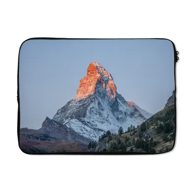 Produktbild von MuchoWow® Laptop Hülle 14 ZollDas Matterhorn in der Schweiz bei Sonnenaufgang Laptoptasche - Laptoptasche - Stoßsicher - Schutzhaube