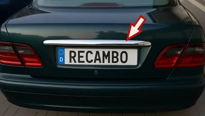 Zdjęcie produktu dla Chromowane listwy bagażnika ze stali nierdzewnej dla Mercedesa Klasy E W210 Sedan 1995-2002