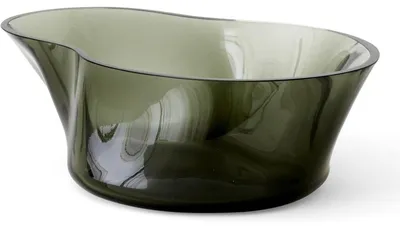 Image de Bol en verre vert fabriqué à la main par Audo Copenhagen