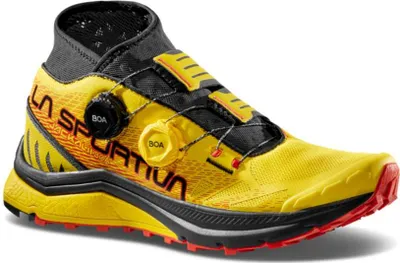 Trailrunning-Schuh "Jackal II Boa" von La Sportiva in Gelb mit Boa-Verschlusssystem.