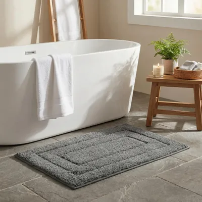 Image de Tapis de bain 50 x 80 cm, tapis de bain gris foncé, ultra-doux, antidérapant, lavable, absorbant, tapis de bain pour salle de bains, douche et toilettes, tapis de bain gris foncé