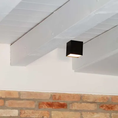 Image de Plafonnier contemporain Kubiko Aluminium Noir Led Intégré 10W 3000K Ip20