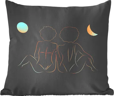Produktbild von MuchoWow® Zierkissen Sofakissen Wohnzimmer Dekokissen 45x45 cm Frauen - Mond - Gold - Strichzeichnung - Schlafpolster - Polster für das Sofa