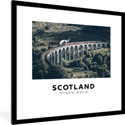 Produktbild von MuchoWow® Gerahmtes Poster Schottland - Zug - Vintage 40x40 cm - Poster mit Schwarzem Bilderrahmen Wandposter Rahmen Foto Bilder - Poster - Plakat im Rahmen