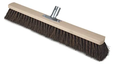 Produktbild von Robuster Saalbesen Arenga 60 cm mit Metallhalter – Effizient für große Flächen, Schmutzaufnahme innen & außen, langlebig braun 1 Stück