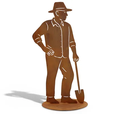 Produktbild von Edelrost Gärtner Figur 40 cm Gartendeko mit Bodenplatte wetterfeste Gartenfigur
