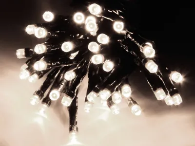 Produktbild von Wróżki LED 24 światła zimny biały biały + timer / timer + zasilanie bateryjne + 8 funkcji