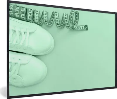 Produktbild von MuchoWow® MuchoWow® Gerahmtes Poster Mintgrüne Schuhe 90x60 cm - Poster mit zchwarzem Bilderrahmen - Fotorahmen - Foto-Plakat